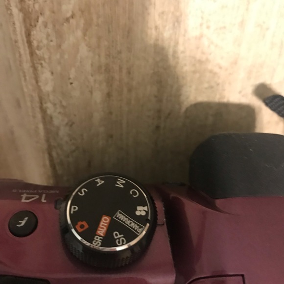 Digital Purple Fuji Camera 14 megapixels - Picture 3 of 6